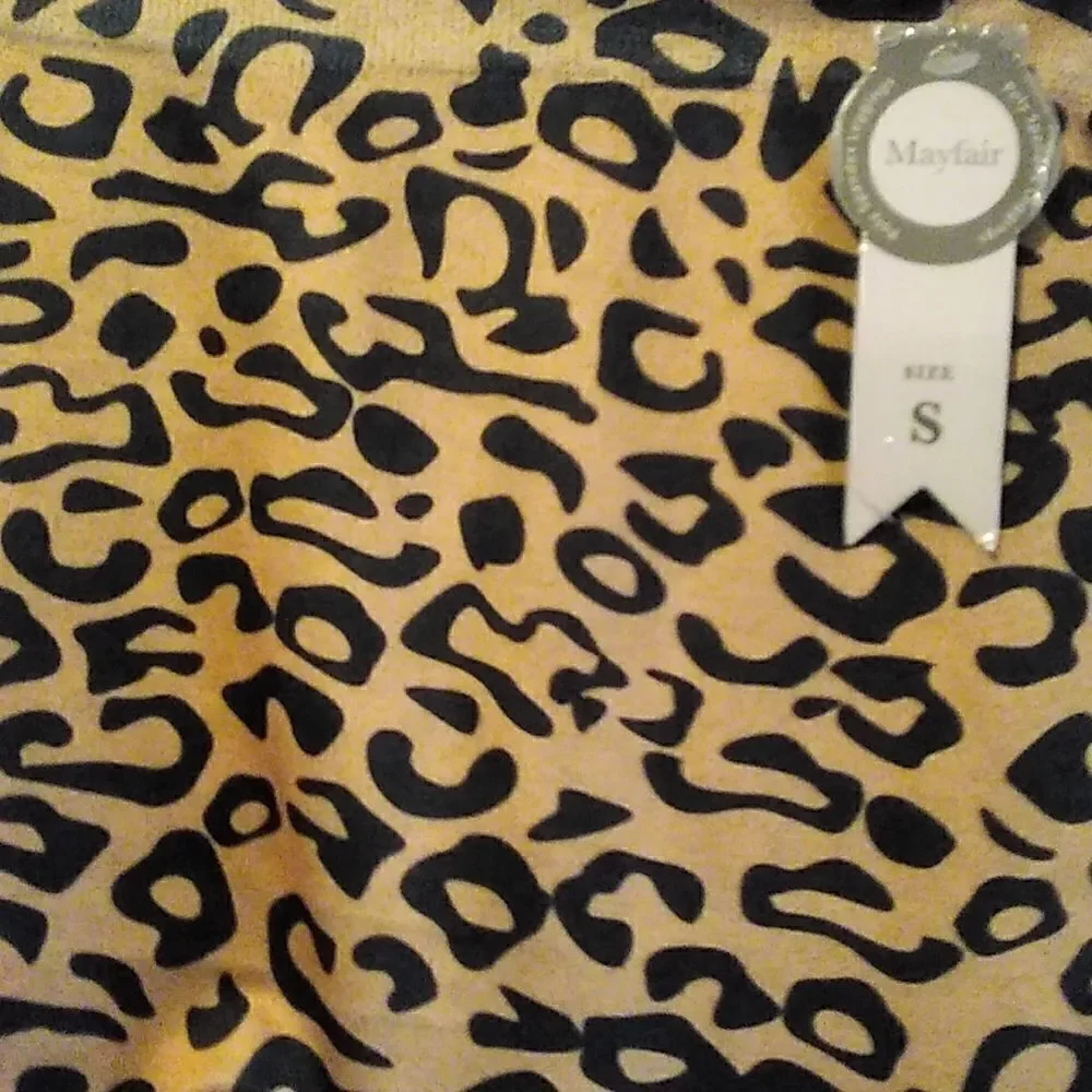 NWT Cheetah Leggings!* - Picture 1 of 1